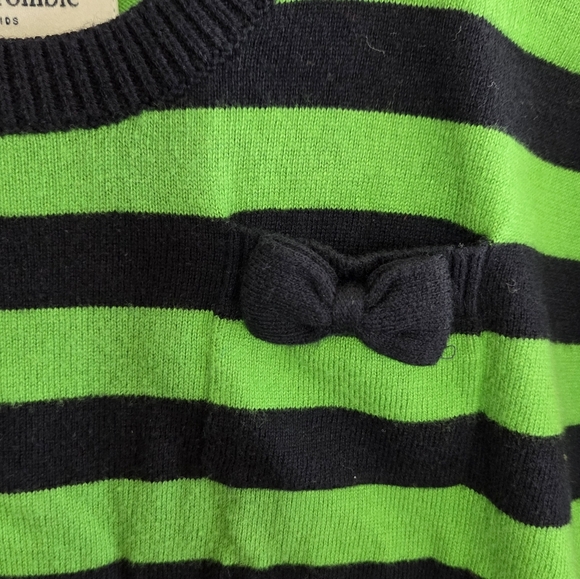 Abercrombie & Fitch Kids | Green Black Striped Sweater Bow Pocket Size Large - Picture 4 of 6